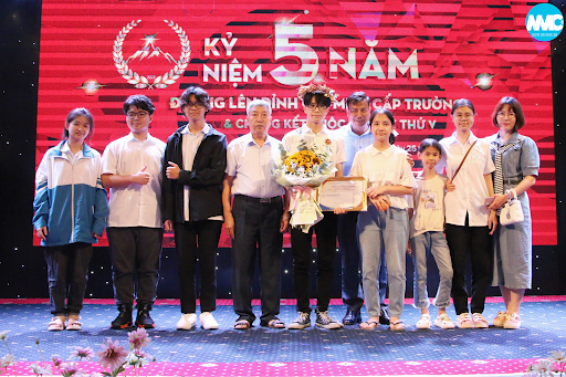 Chính thức lộ diện nhà vô địch cuộc thi “Đường lên đỉnh Olympia” trường THPT Chuyên Nguyễn Trãi lần thứ V